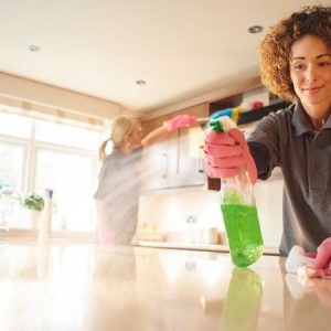 Küche richtig reinigen: Einfache Tipps zur Keimfreiheit