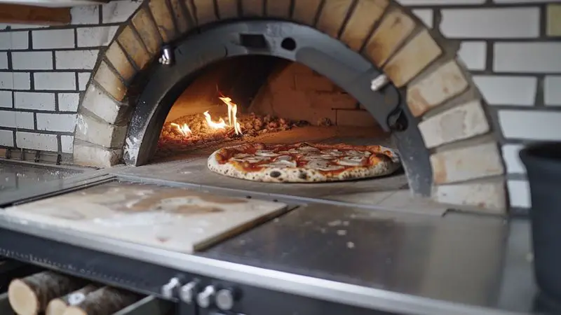 Mehr als nur Pizza: Die Vielfalt des holzbefeuerten Ofens